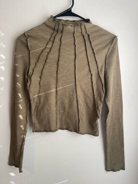 Ribbed Mock-Neck Long Sleeve Crop Top in Olive